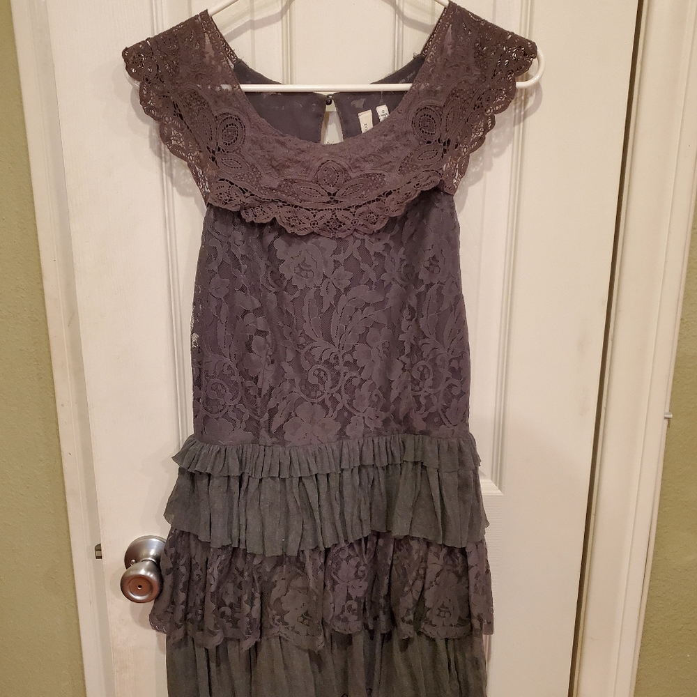 Robbi & Nikki dress